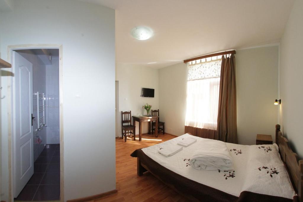 Hotel Casa Oana Iasi Habitación foto